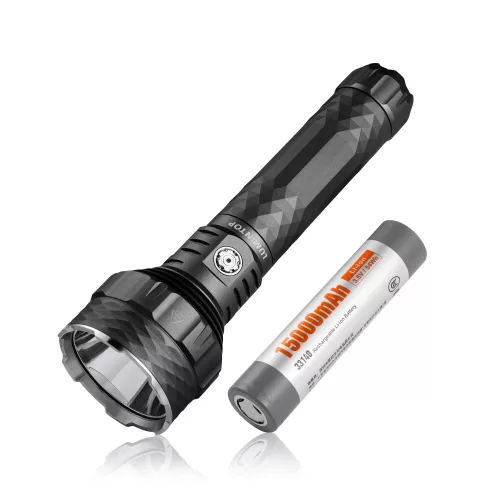 Linterna Lumintop PK90 con 5600 lúmenes y alcance de 1500 m